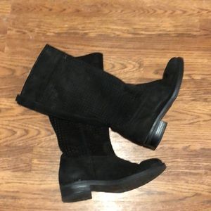 Women’s Eric Michael suede boots size 6